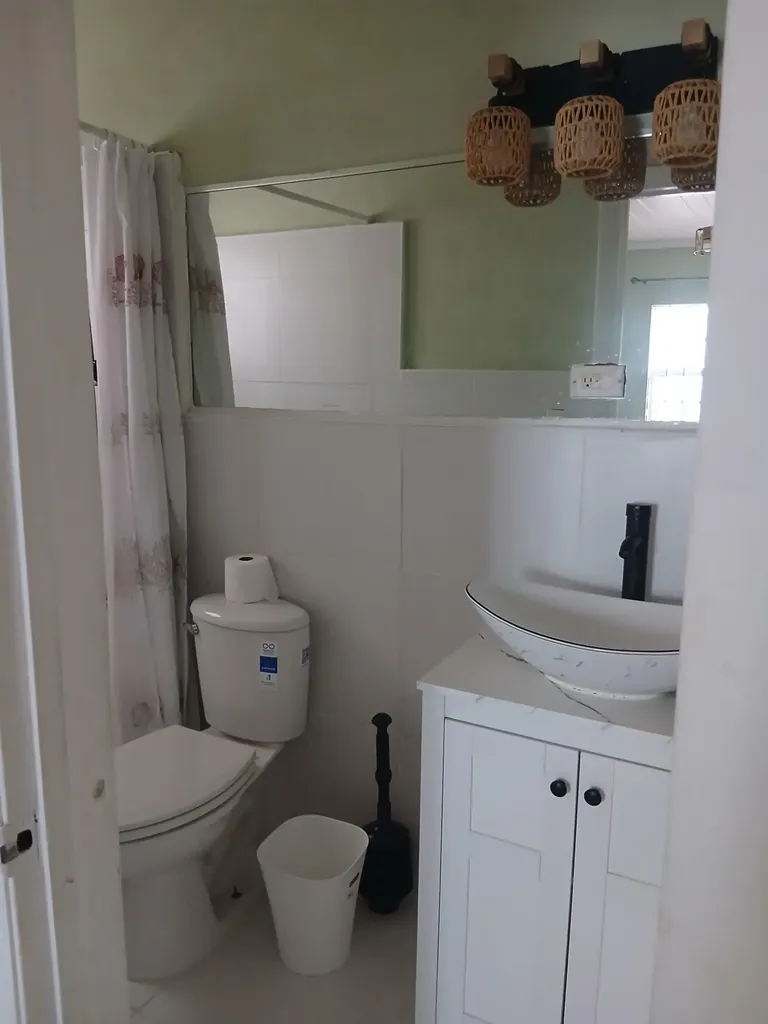 New Providence Paradise Island BS, 2 Coral Harbour Drive