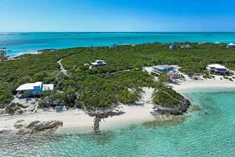 Staniel Cay Beachfront Exuma BS