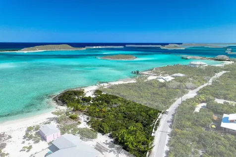 Staniel Cay Beachfront Exuma BS