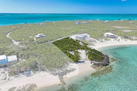 Staniel Cay Beachfront Exuma BS