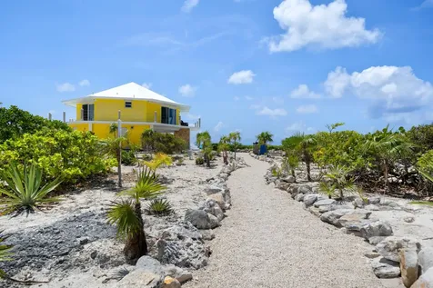 Serendipity San Salvador BS