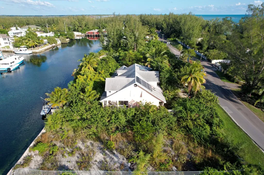 Ranfurly Drive New Providence Paradise Island BS