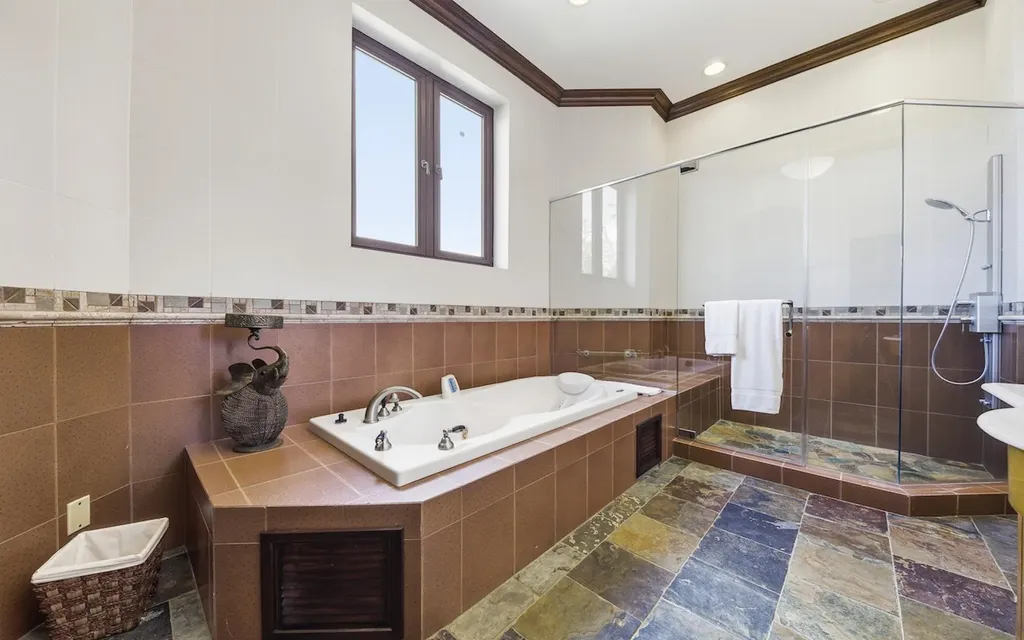 64 Ocean Club Estates New Providence Paradise Island BS