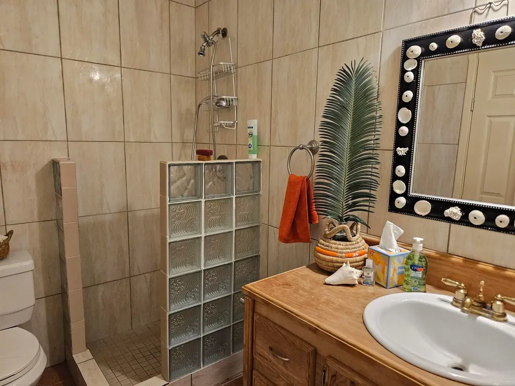 Morgan's Drive Andros BS