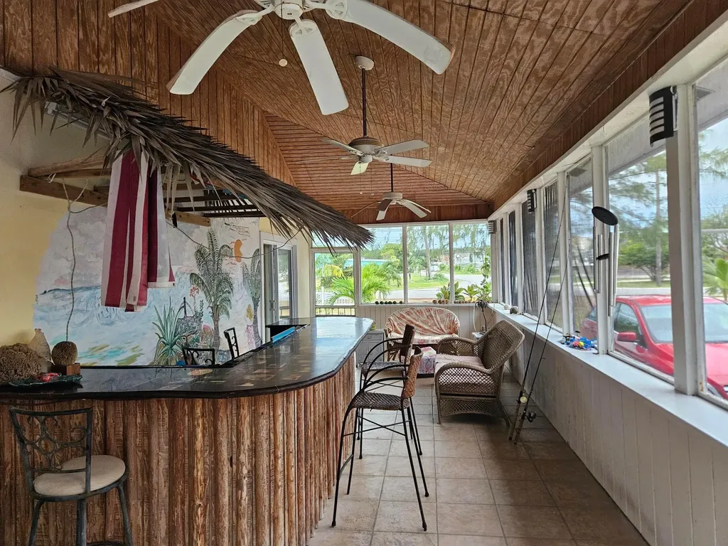 Morgan's Drive Andros BS