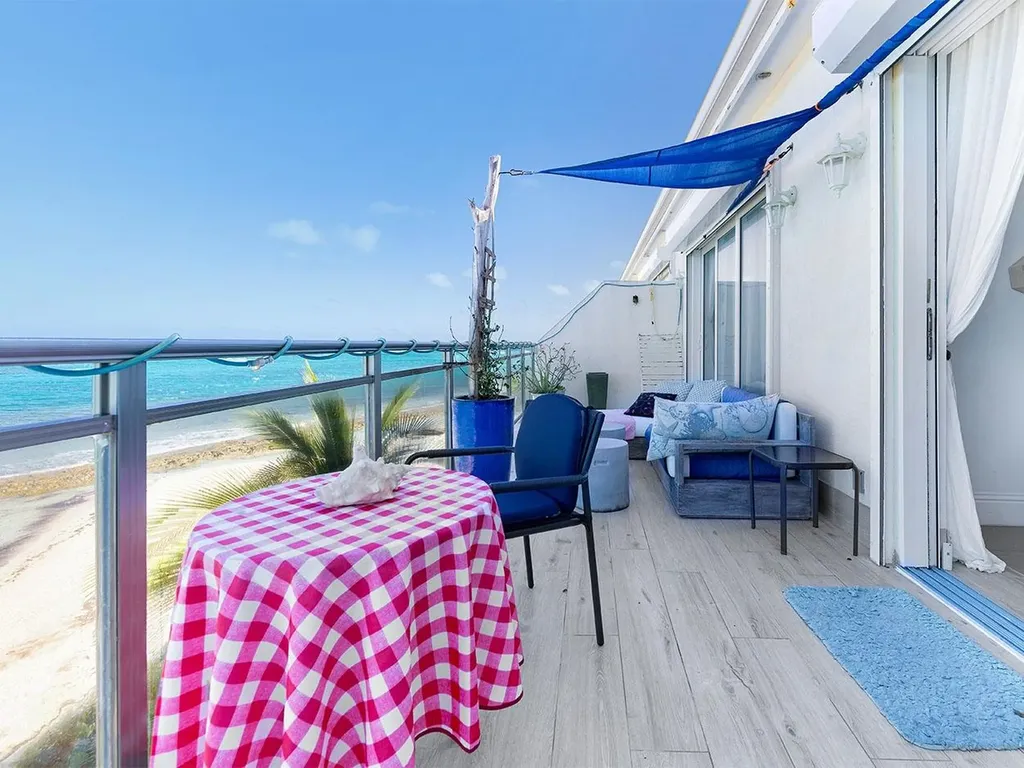 Columbus Cove New Providence Paradise Island BS