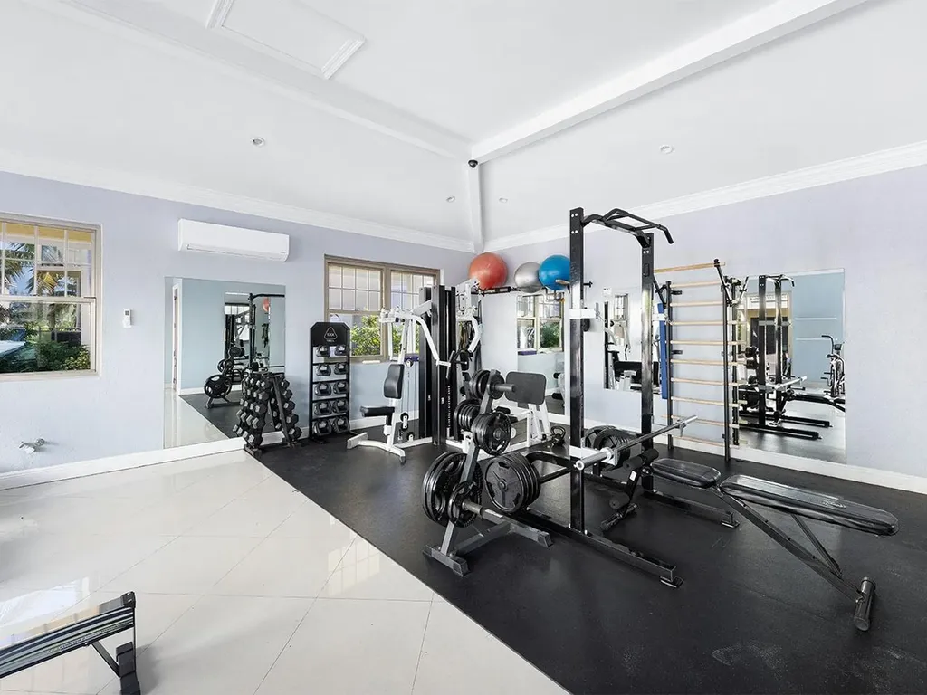 Columbus Cove New Providence Paradise Island BS