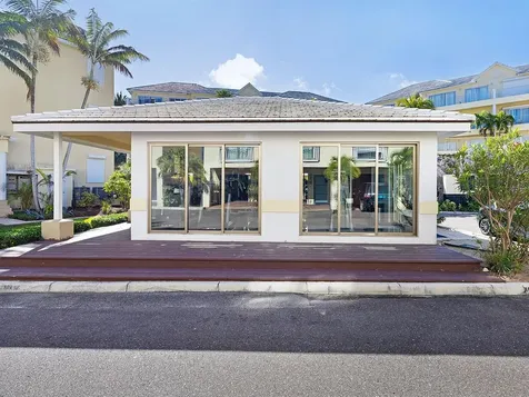 Columbus Cove New Providence Paradise Island BS