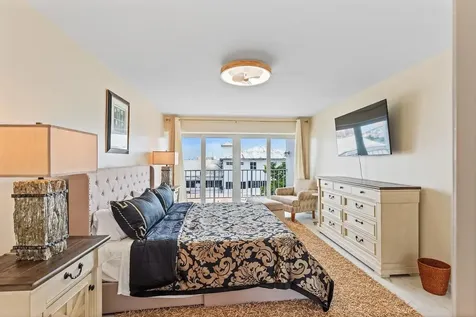 Unit 301 Pilot House New Providence Paradise Island BS