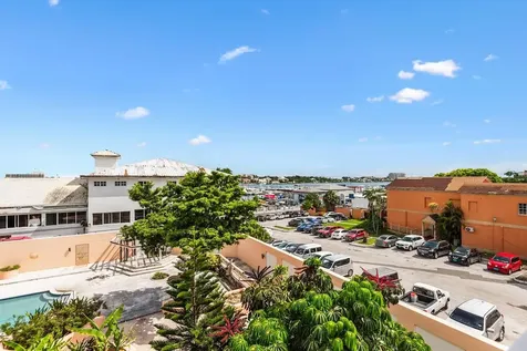 Unit 301 Pilot House New Providence Paradise Island BS