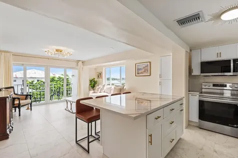 Unit 301 Pilot House New Providence Paradise Island BS