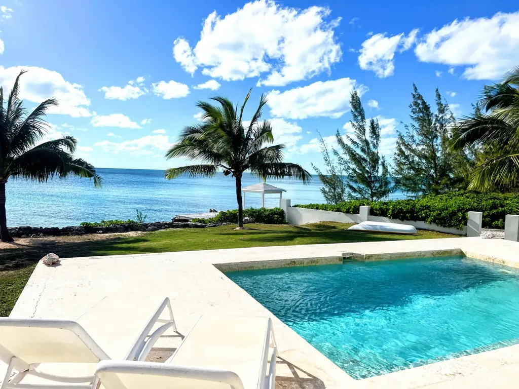 Queen's Highway Eleuthera BS