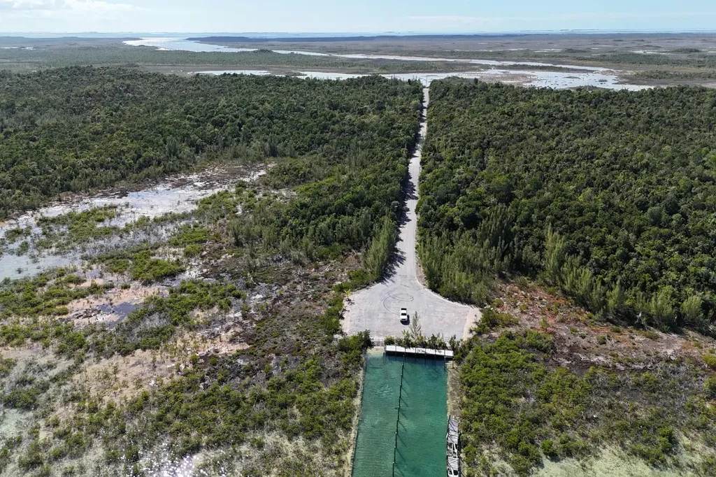 Turtle Cove, The Landing 10 Abaco BS