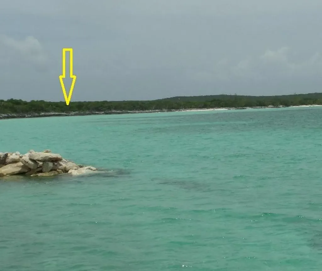 North Crown Cay Long Island BS