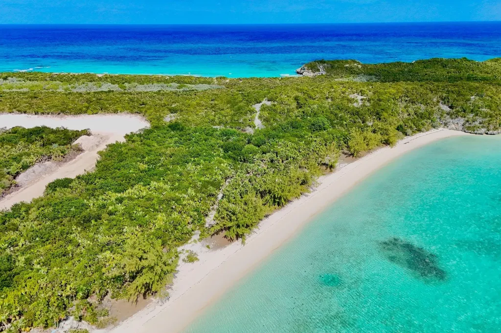 Exuma BS, 3 Acres Beachfront Stocki