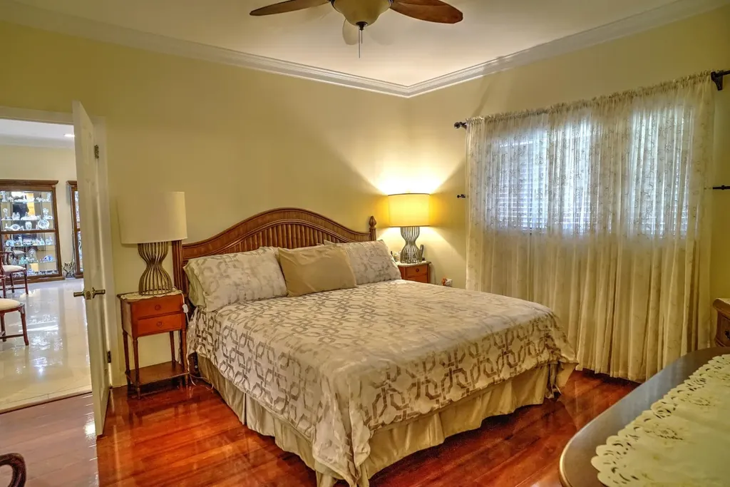 Dick's Point 17 New Providence Paradise Island BS