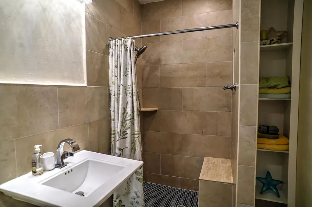 Dick's Point 17 New Providence Paradise Island BS