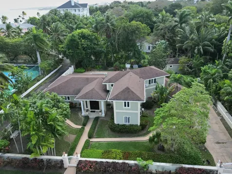 Dick's Point 17 New Providence Paradise Island BS
