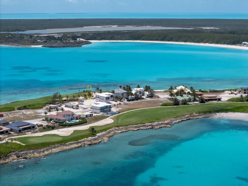 Exuma BS, Emerald Bay
