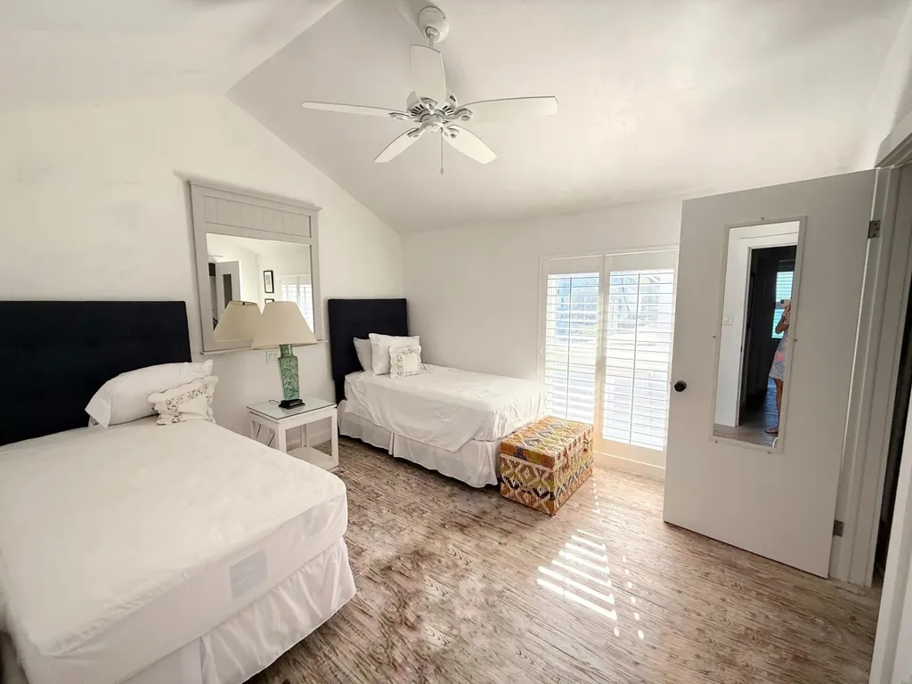 Delaporte Point New Providence Paradise Island BS