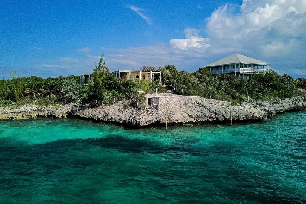 Abaco BS, Aynya