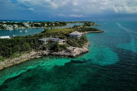 Aynya Abaco BS