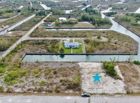 Dagenham Drive 9 Grand Bahama Freeport BS