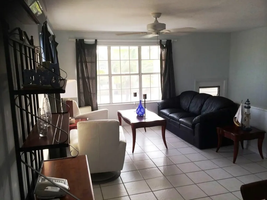 Breakwater Drive 10839 Exuma BS