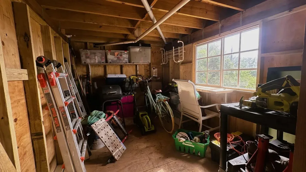 51 Man O War Road Eleuthera BS