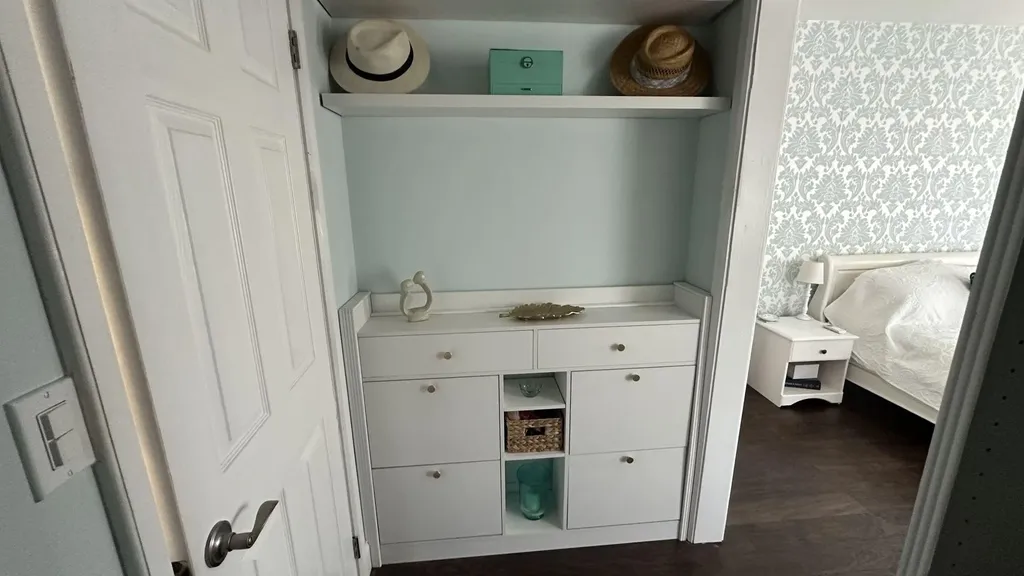 51 Man O War Road Eleuthera BS