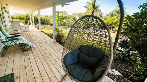 51 Man O War Road Eleuthera BS