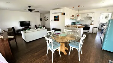 51 Man O War Road Eleuthera BS