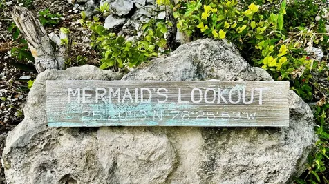 51 Man O War Road Eleuthera BS