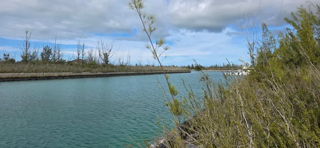 Rainham Place 64-66 Grand Bahama Freeport BS