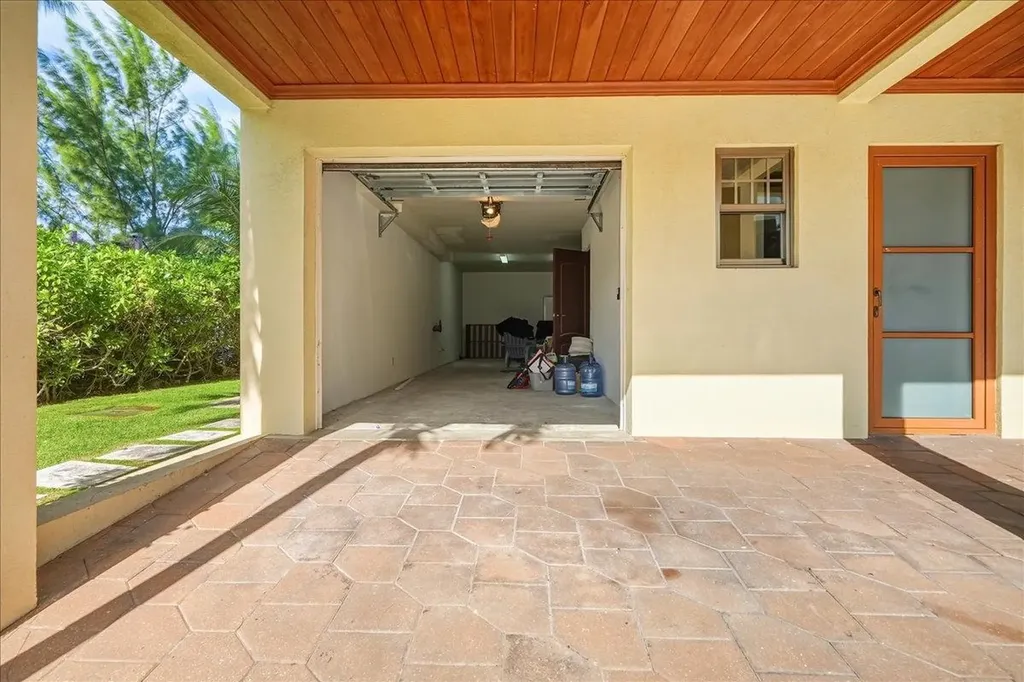 Columbus Cove New Providence Paradise Island BS