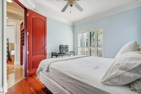 Columbus Cove New Providence Paradise Island BS