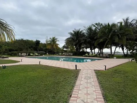 Silver Point Conodminiums Grand Bahama Freeport BS