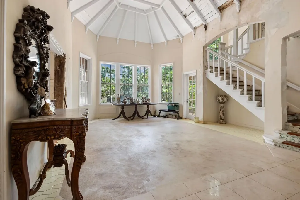 West Bay Street New Providence Paradise Island BS