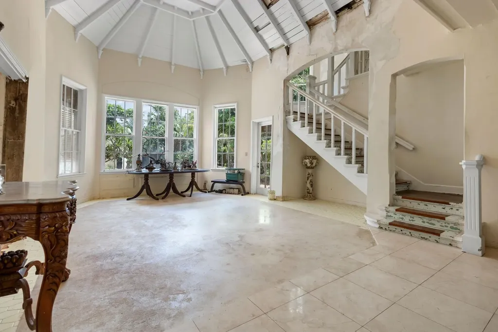 West Bay Street New Providence Paradise Island BS