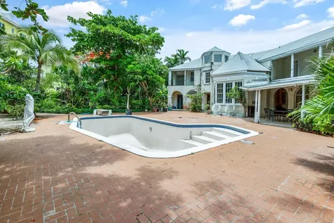 West Bay Street New Providence Paradise Island BS