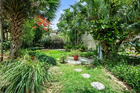 West Bay Street New Providence Paradise Island BS