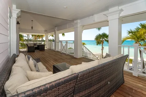 Chub Cay Resort & Marina Berry Islands BS