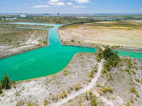 Lancashire Road 24 Grand Bahama Freeport BS