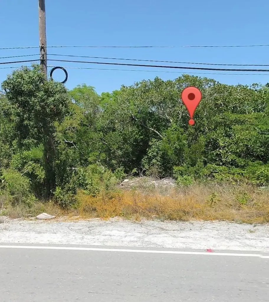 Queens Highway Hope Hill Exuma BS