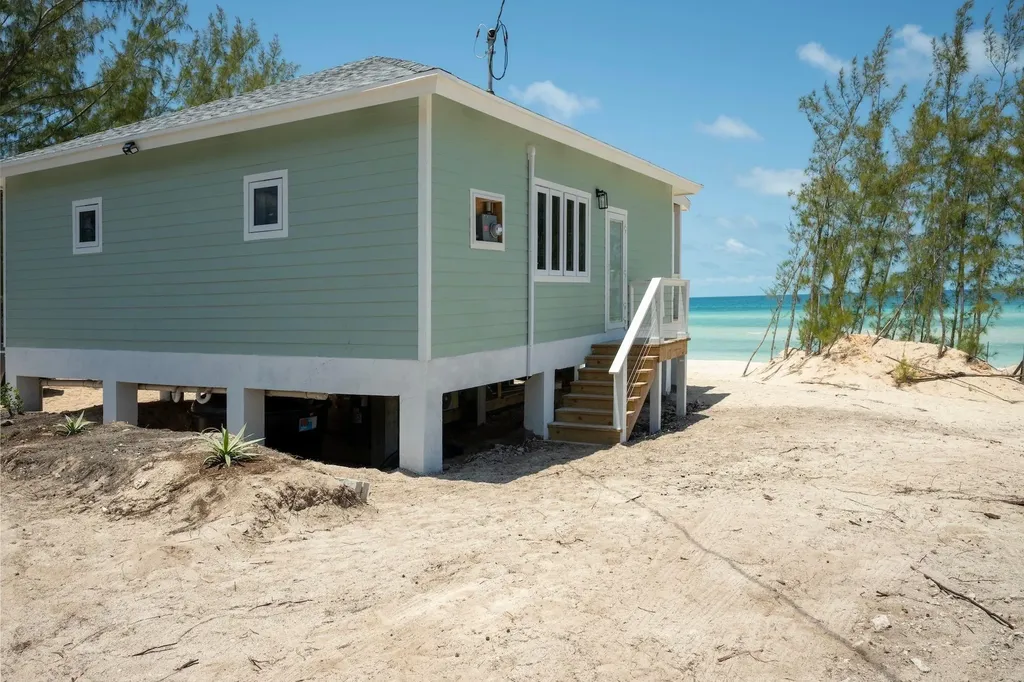 Mamaseataville Eleuthera BS