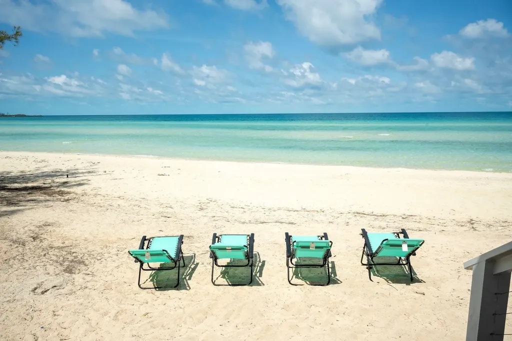 Mamaseataville Eleuthera BS