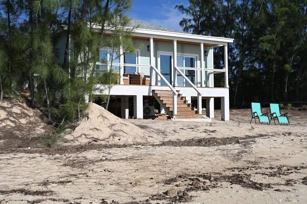 Mamaseataville Eleuthera BS