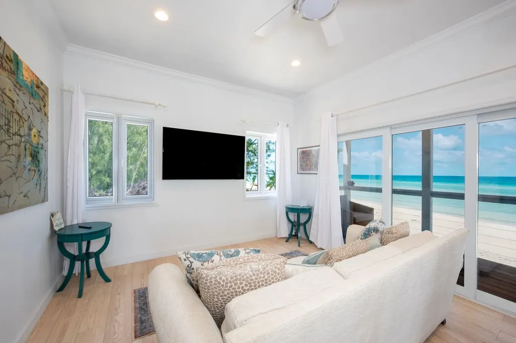 Mamaseataville Eleuthera BS