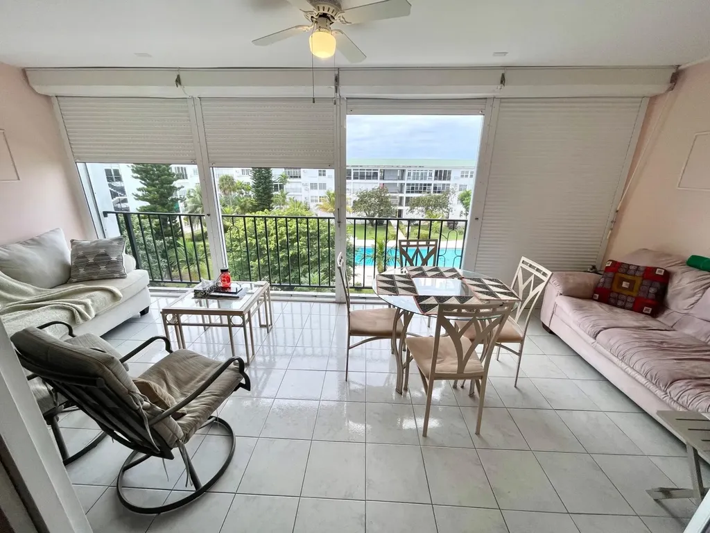 Jansel Court Grand Bahama Freeport BS