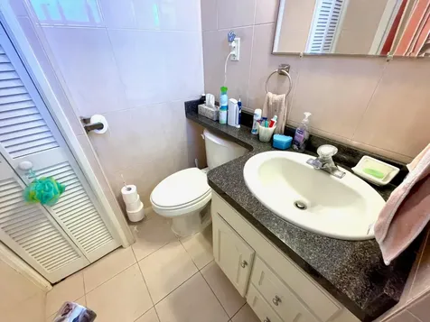 Jansel Court Grand Bahama Freeport BS